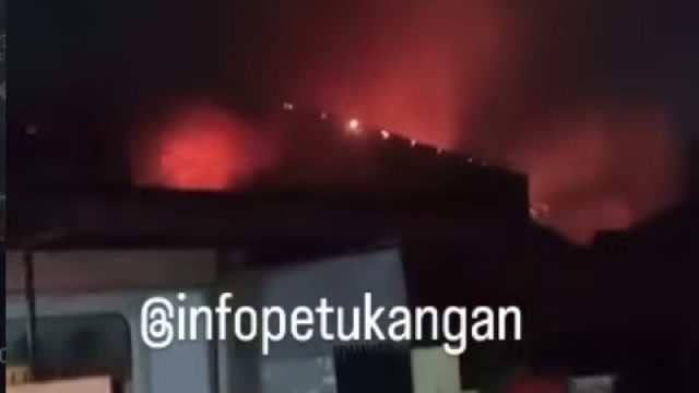KEBAKARAN… Sekitar jam 03.30 wib telah terjadi kebakaran di jalan Palm Petukangan Utara Pesanggrahan jaksel, Minggu 30 Agustus 2026.